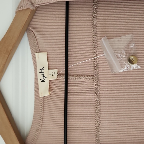 Beige button front knit maternity cardigan - Picture 6 of 7